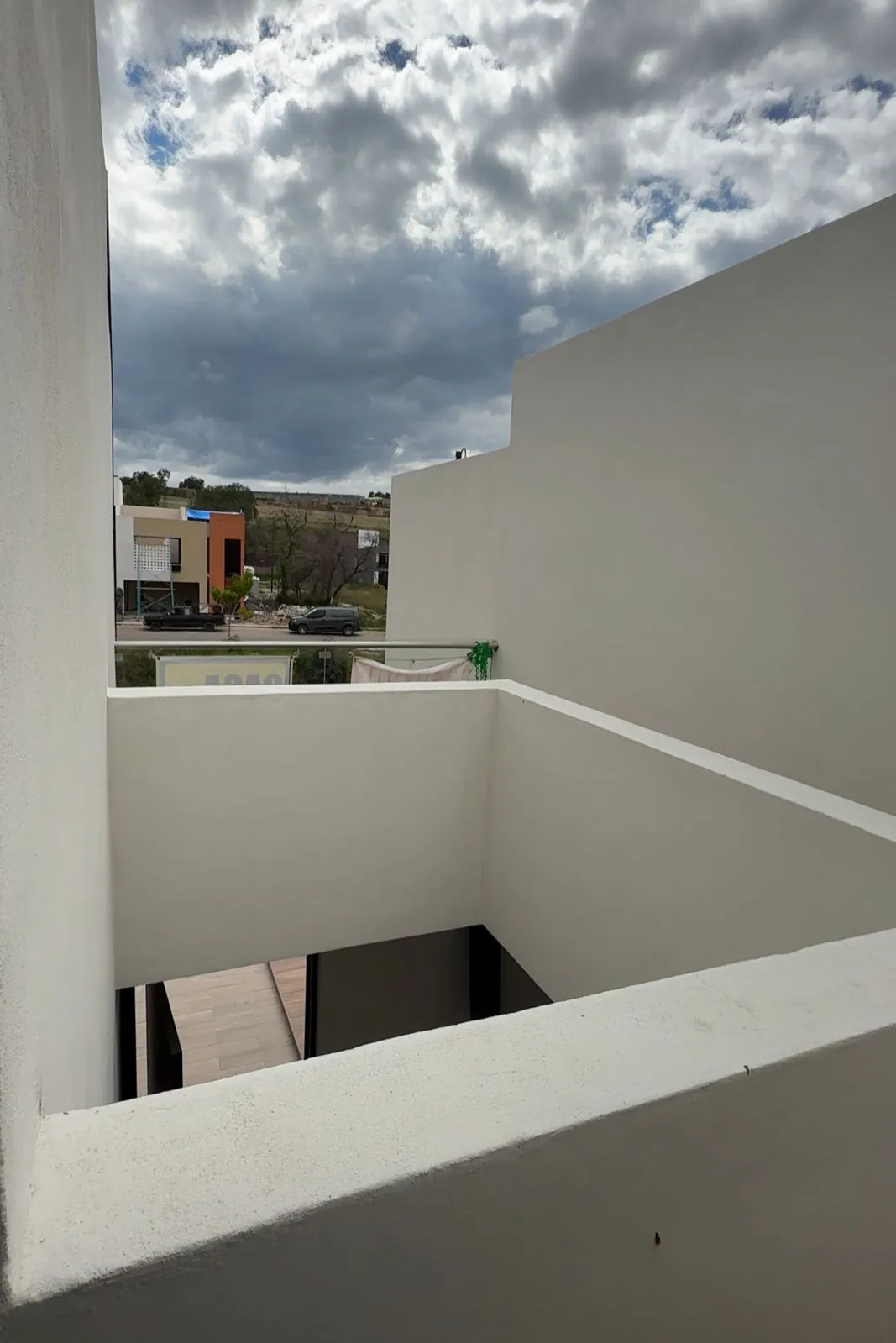 Terraza con vista a los cerros, Santa Bárbara Residencial